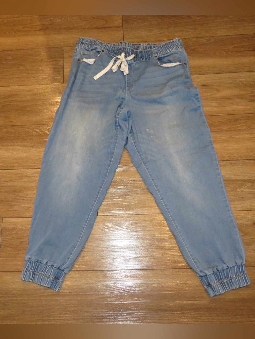 INC International Concepts Light Blue Denim Jeans